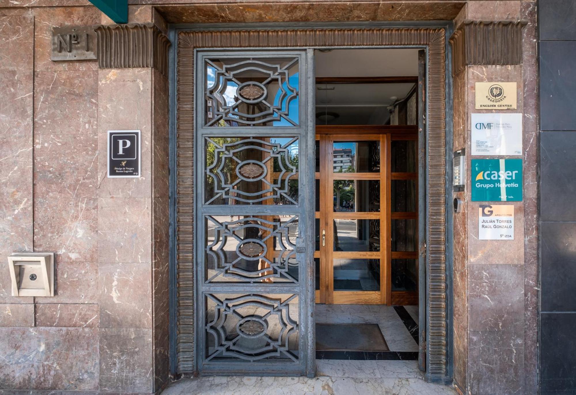 Principe De Vergara Rooms Lujo En El Centro De Logroño Exteriér fotografie